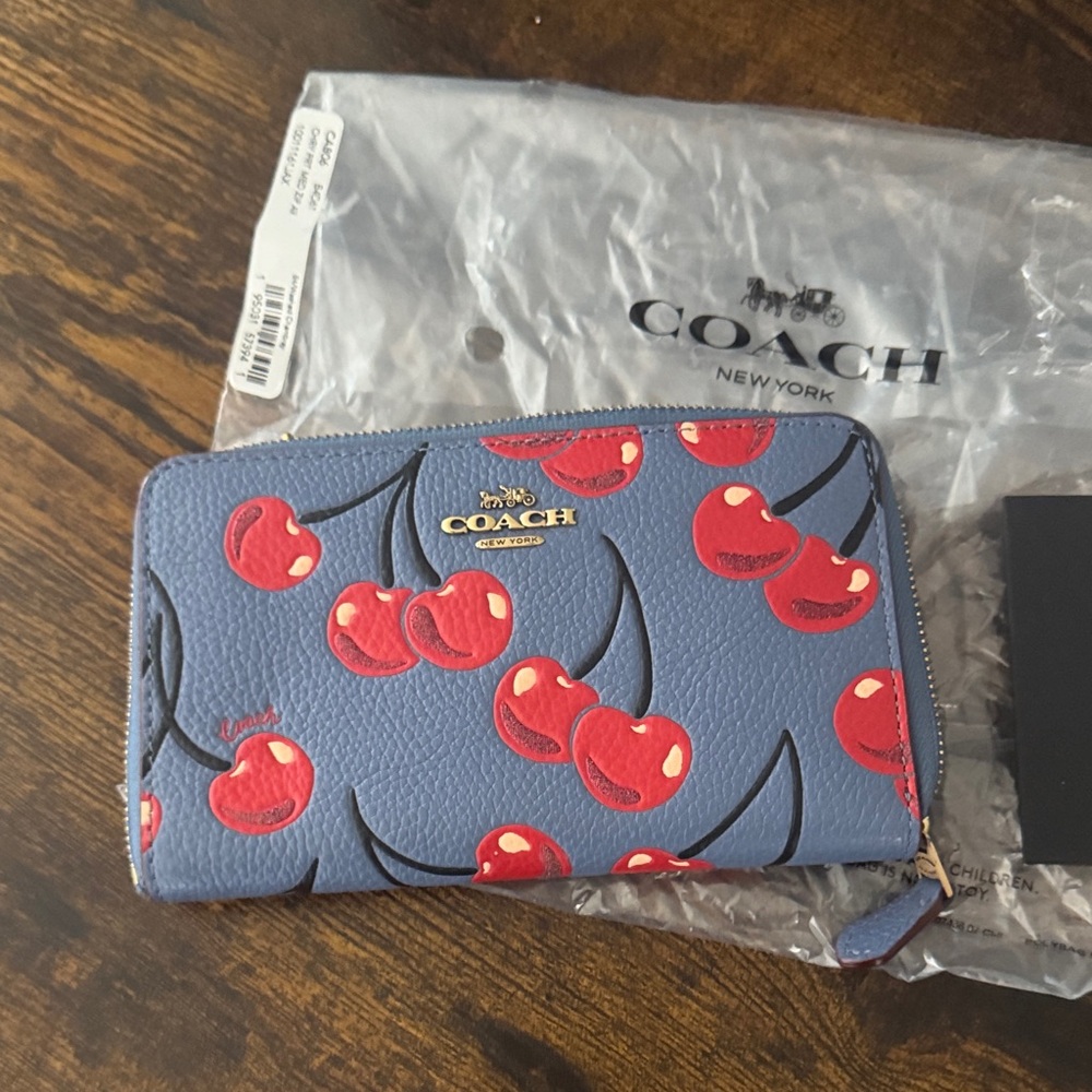 Coach Blue and Red Cherry Pattern Wallet comes with all shown Original tags - Picture 5 of 5
